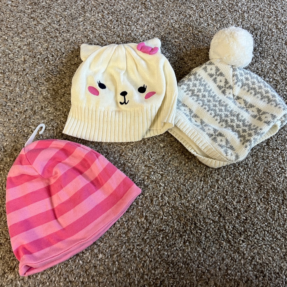 Bundle lot of 3 girls winter hats hanna Andersson, Janie + Jack 12-24 months